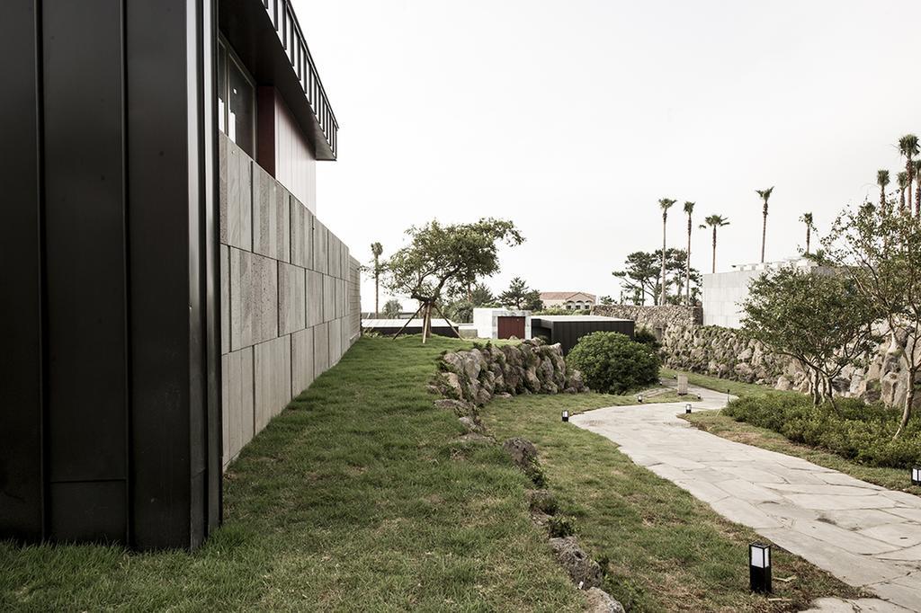 Stanford Hotel And Resort เมืองเชจู ภายนอก รูปภาพ