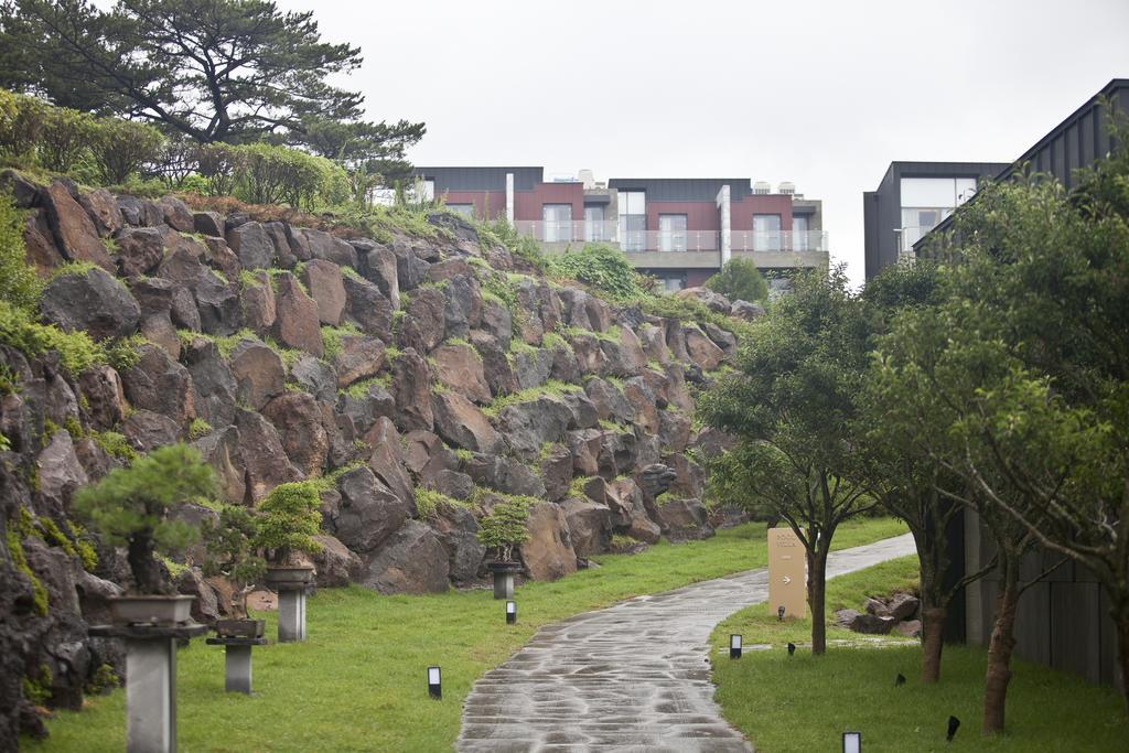 Stanford Hotel And Resort เมืองเชจู ภายนอก รูปภาพ
