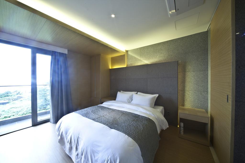 Stanford Hotel And Resort เมืองเชจู ภายนอก รูปภาพ